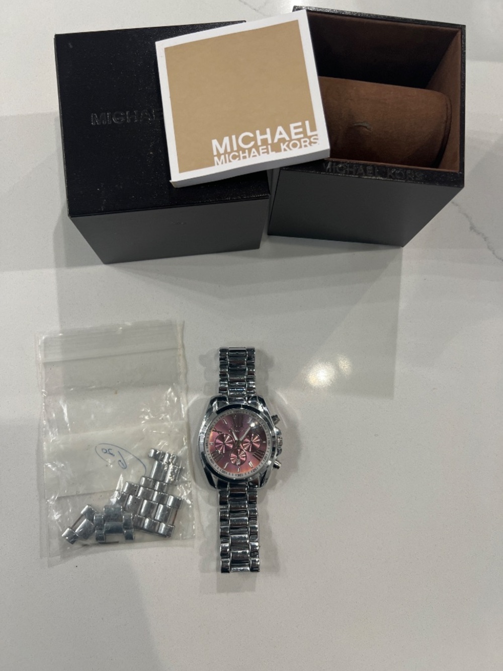 Silver stainless steel Michael Kors watch - Picture 4 of 7
